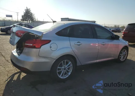 2016 Ford Focus Se z USA, uszkodzony, nr VIN 1FADP3F28GL251550